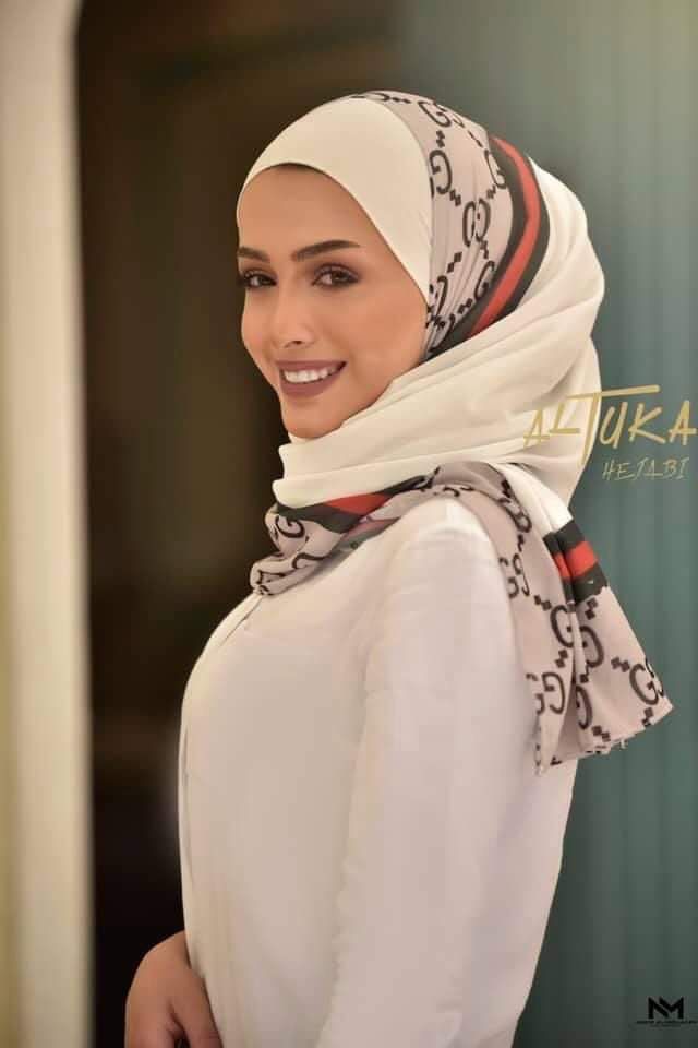 حجاب شال كريب شيفون طباعه غوتشي  التقى.